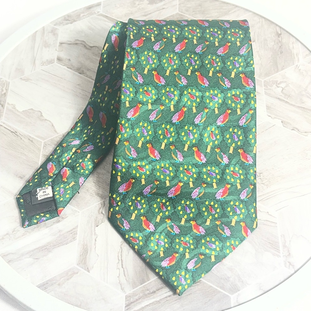 Yuletied Green Christmas Tie Partridge in a Pear Tree Pattern 3.75” Wide - Picture 2 of 6